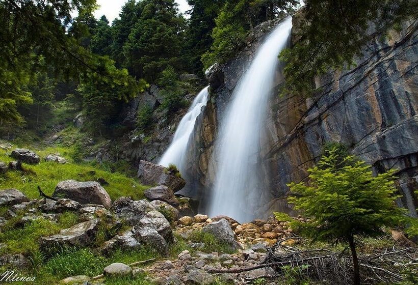 Orizontes Tzoumerkon Hotel Resort