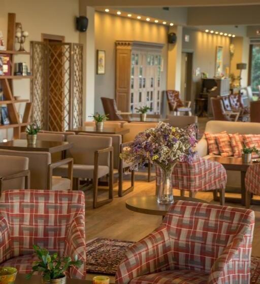 Orizontes Tzoumerkon Hotel Resort