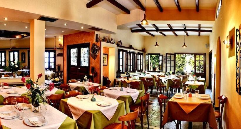 פנסיון Aleka S House