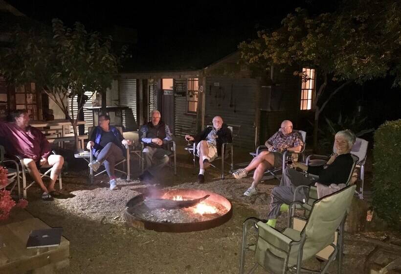 פנסיון Corynnia Station