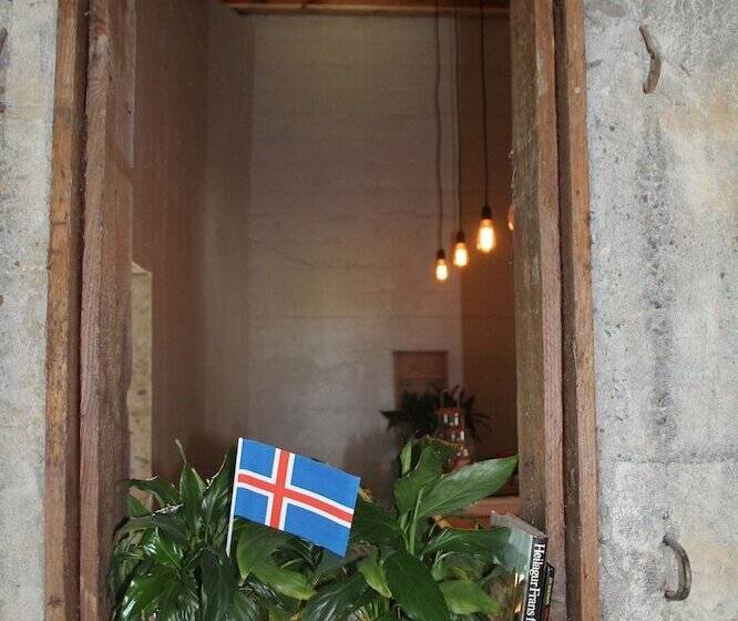 پانسیون Draflastadir Guesthouse