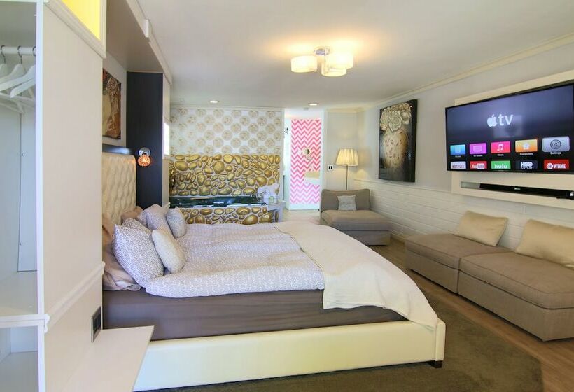 膳宿费 Big Bear Spa Suites