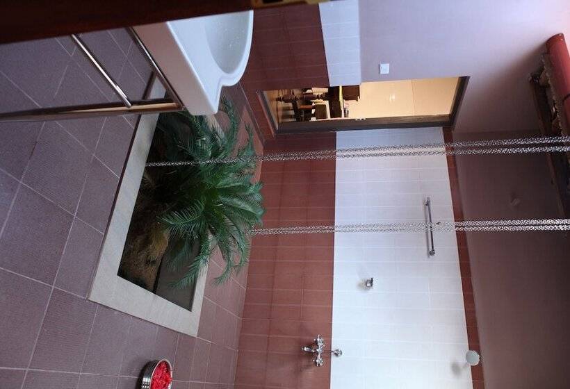 膳宿费 Mannaas Veedu Retreat & Spa