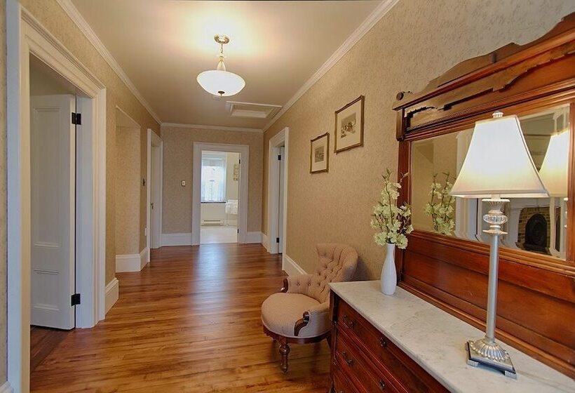 بنسيون Rayski Guest House