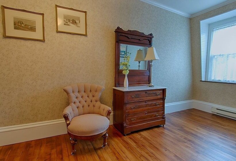 بنسيون Rayski Guest House