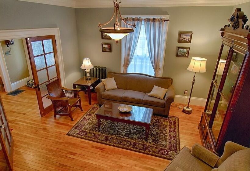 بنسيون Rayski Guest House