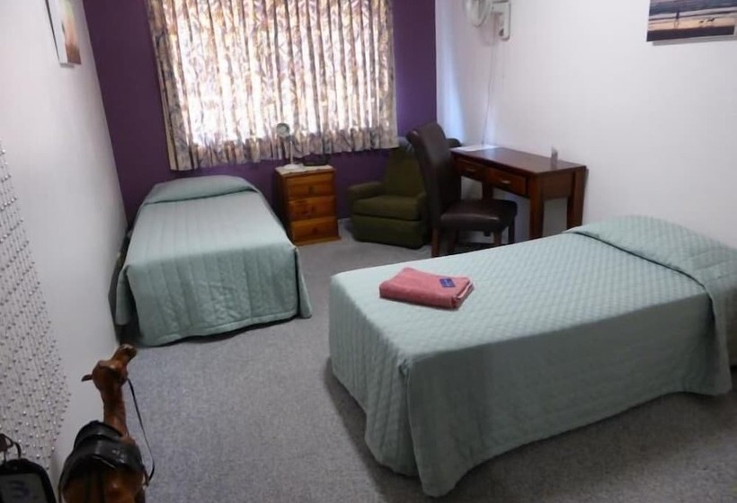 פנסיון Tanoshii Spa & The Edge Spa Stay