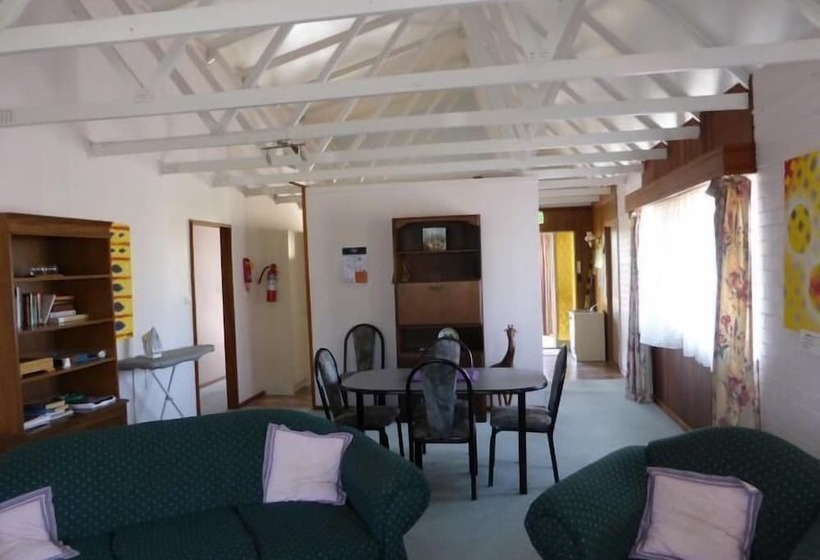 פנסיון Tanoshii Spa & The Edge Spa Stay