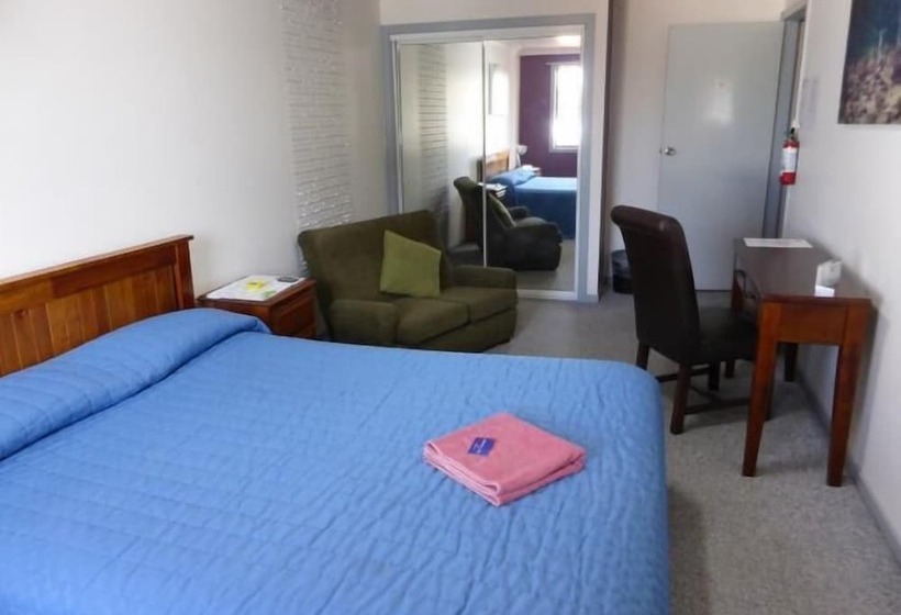 פנסיון Tanoshii Spa & The Edge Spa Stay