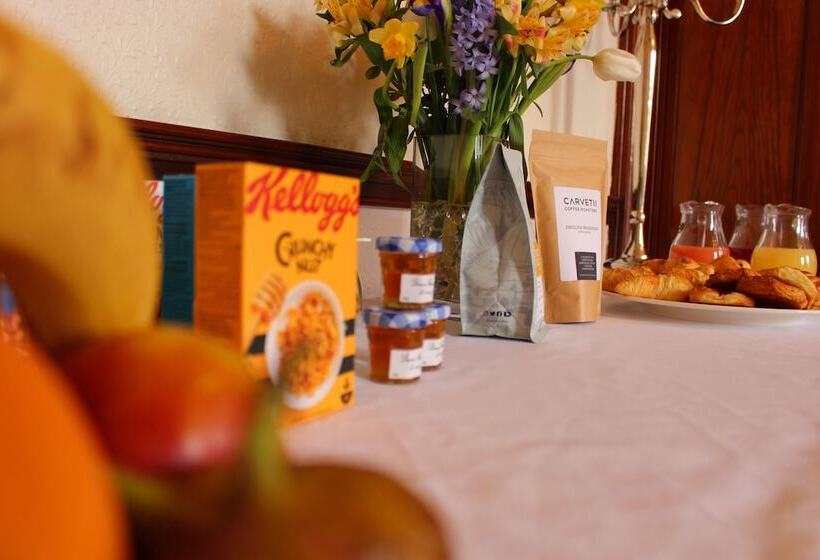 펜션 Woodlands Country House