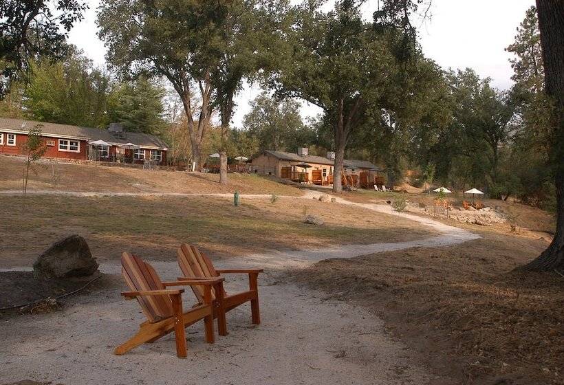 Queen S Inn By The River