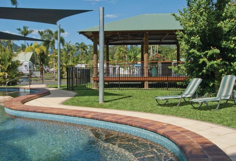 منتجع Cairns Crystal Cascades Holiday Park