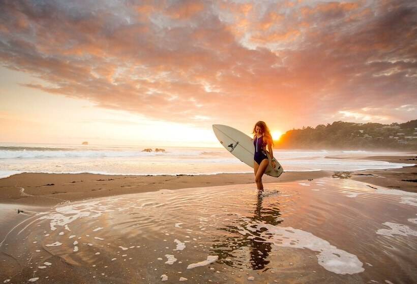 منتجع Hot Water Beach Top 10 Holiday Park