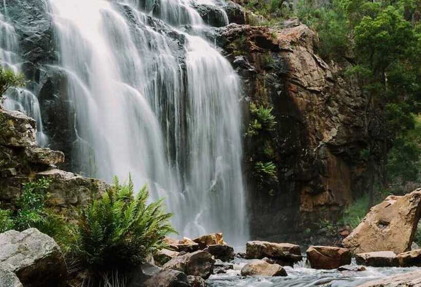 منتجع Lake Fyans Holiday Park