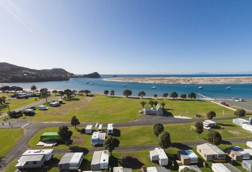 منتجع Mangawhai Heads Holiday Park
