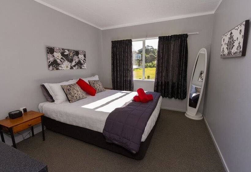 منتجع Mangawhai Heads Holiday Park