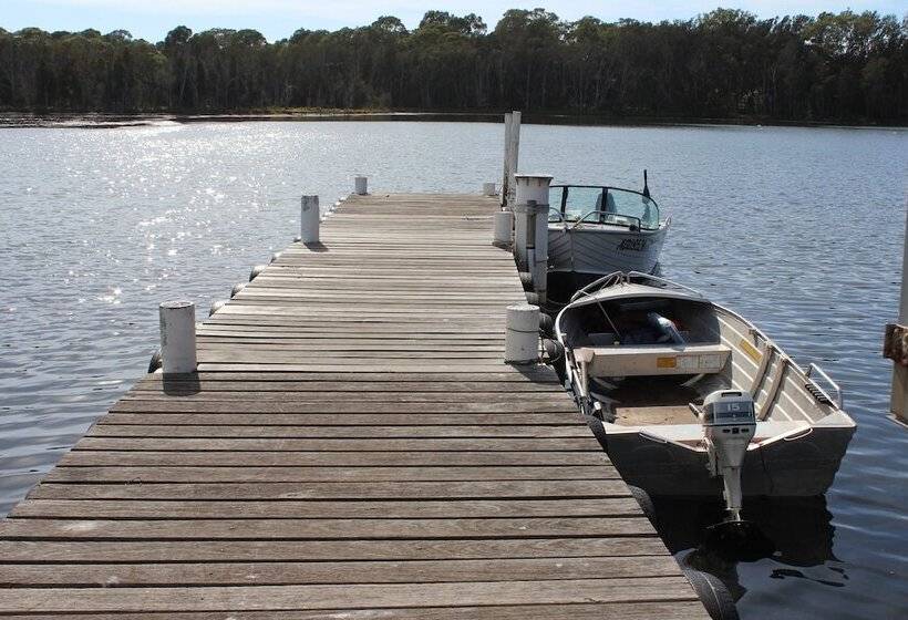 אתר נופש Regatta Point Holiday Park