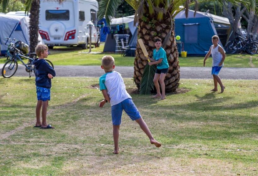 אתר נופש Tasman Holiday Parks   Ohiwa
