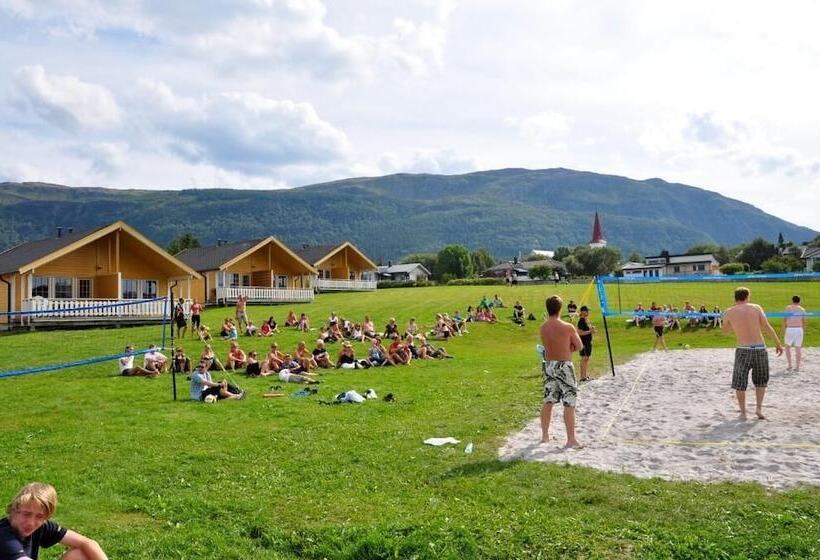 אתר נופש Topcamp Havblikk   Helgeland