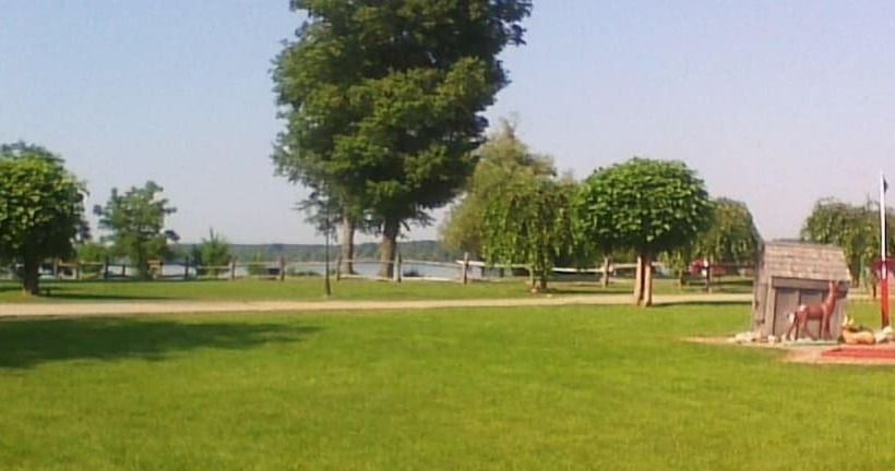 Riverside Park Motel And Campground