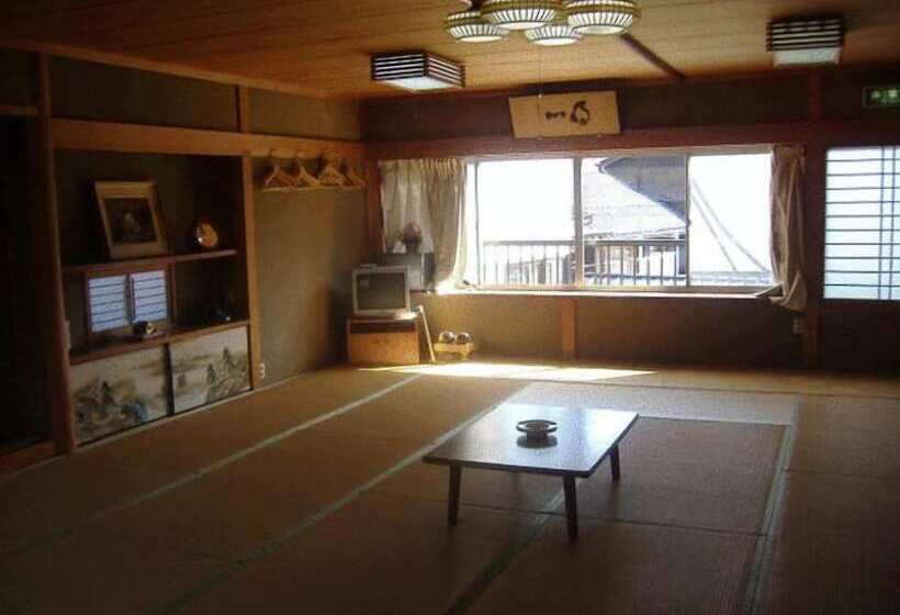 Saratoku Ryokan