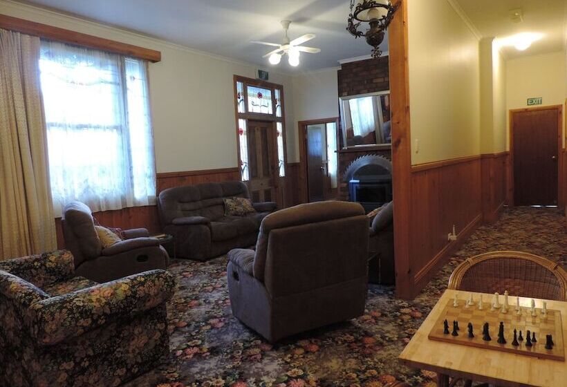 Snug As A Bug Motel