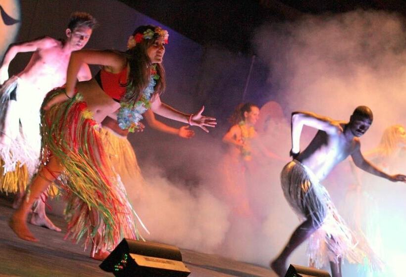 منتجع Villaggio Albatros