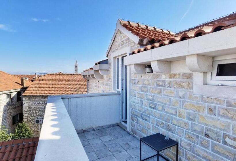 הוסטל Boutique Hotel Alegria