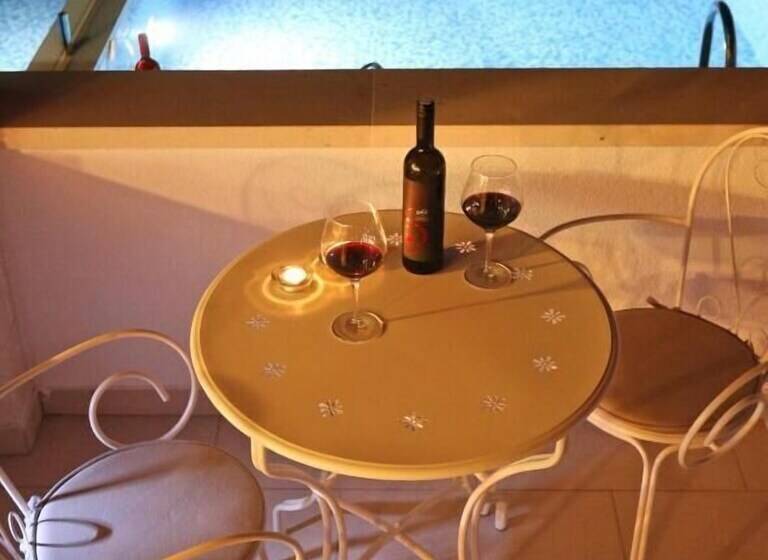 הוסטל Boutique Hotel Alegria