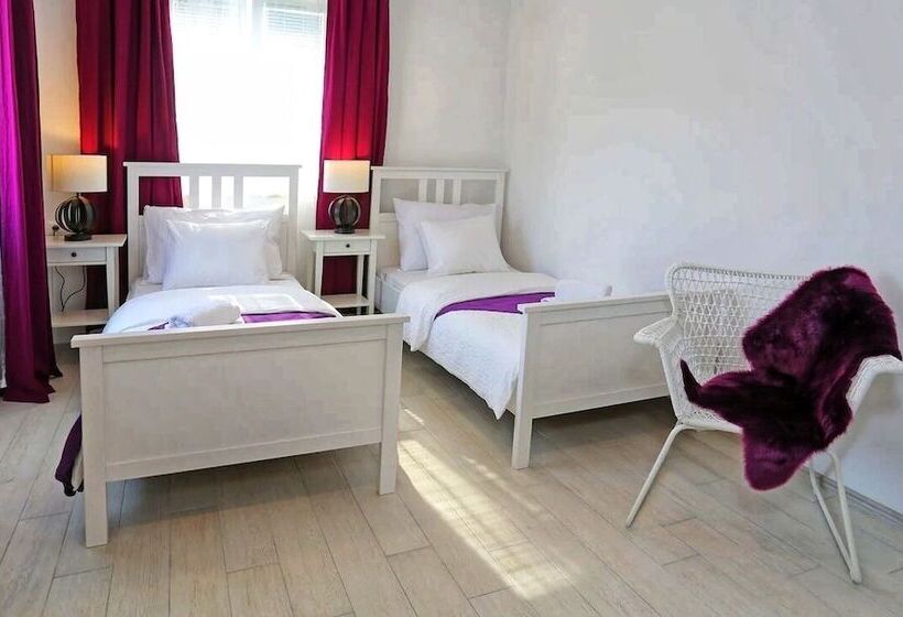 הוסטל Boutique Hotel Alegria