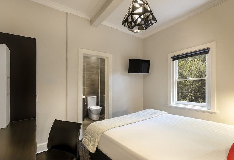 הוסטל Como Court Budget Accommodation