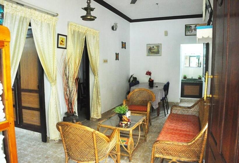 住宿加早餐  Lazar Residency Homestay