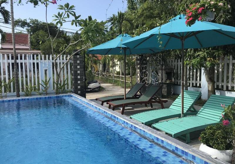 تختخواب و صبحانه The Moon River Homestay & Villa