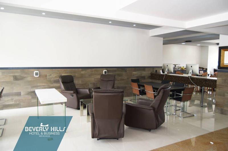 Beverly Hills: Hotel And Business