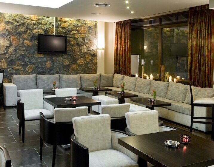 Domotel Neve Mountain Resort