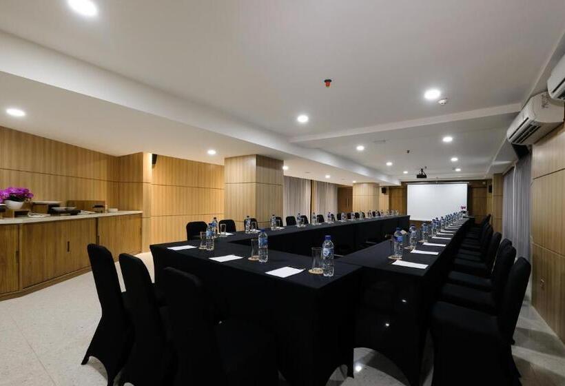 Dream Of Aventus Hotel Kuta