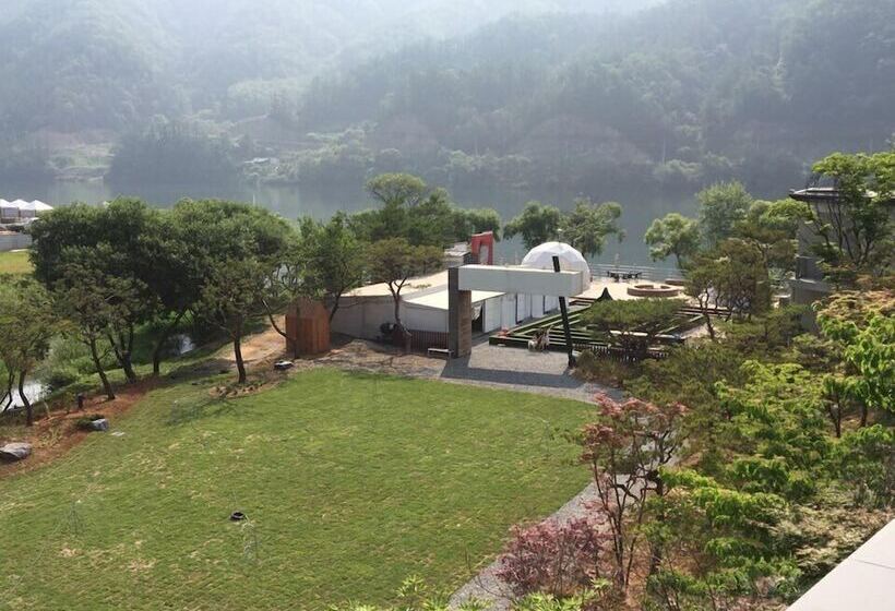 Ethren Resort
