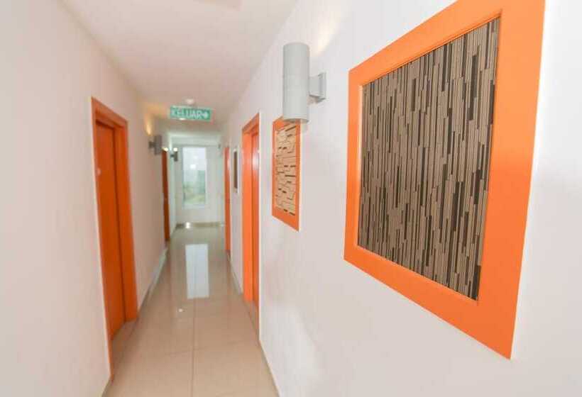 1 Hotel Mahkota Cheras