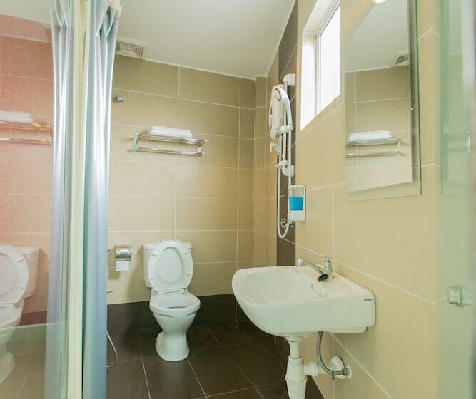 1 Hotel Mahkota Cheras