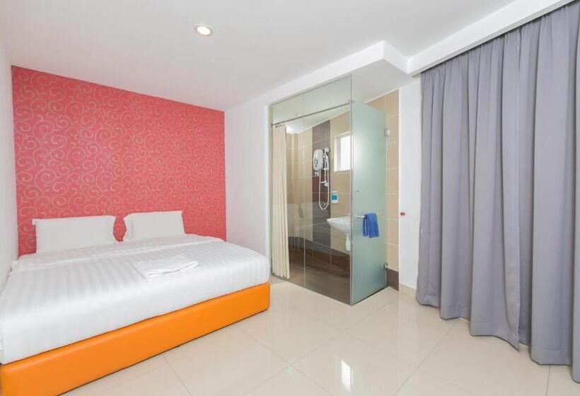 1 Hotel Mahkota Cheras