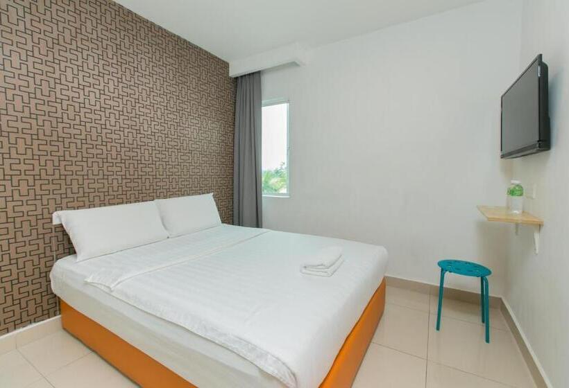 1 Hotel Mahkota Cheras