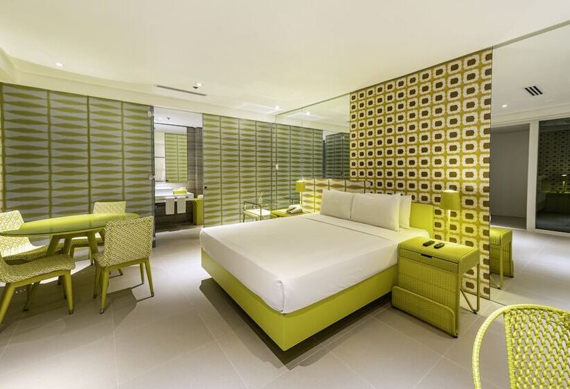 Hotel Astoria Current