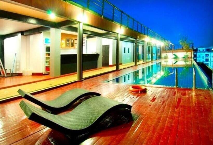 בית מלון כפרי 7q Patong