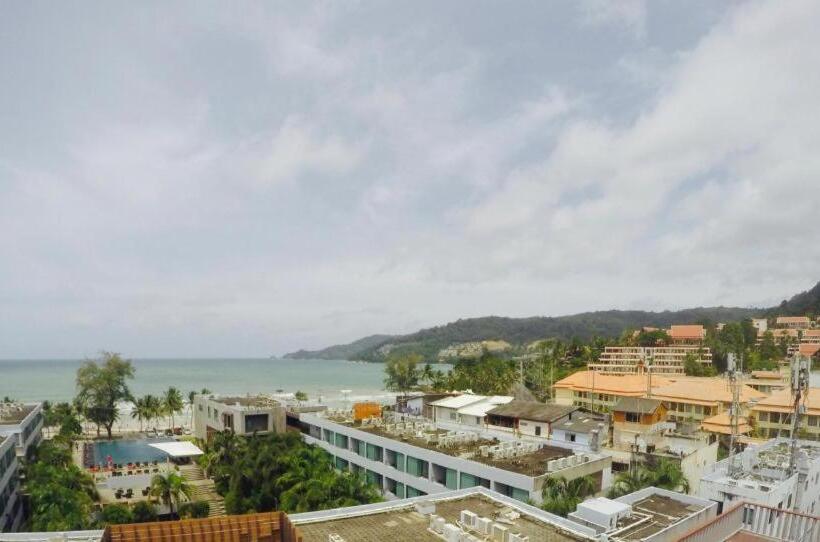 בית מלון כפרי 7q Patong