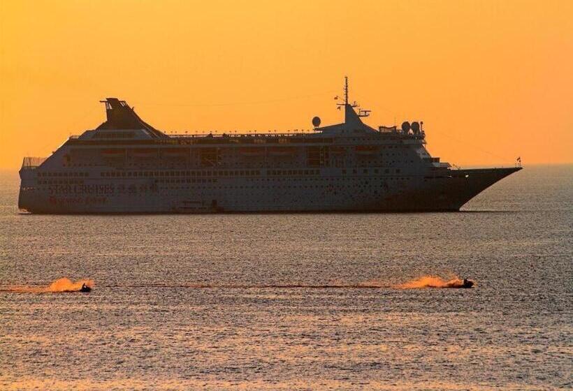 בית מלון כפרי 7q Patong