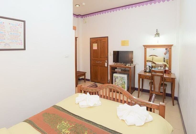 בית מלון כפרי Ban Ao Thong