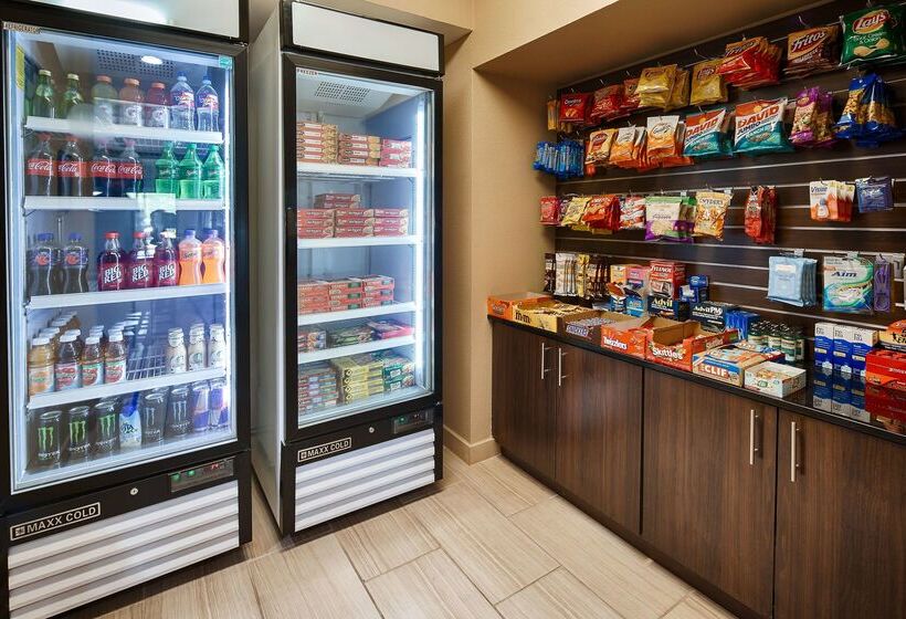 فندق Best Western Plus Elmendorf