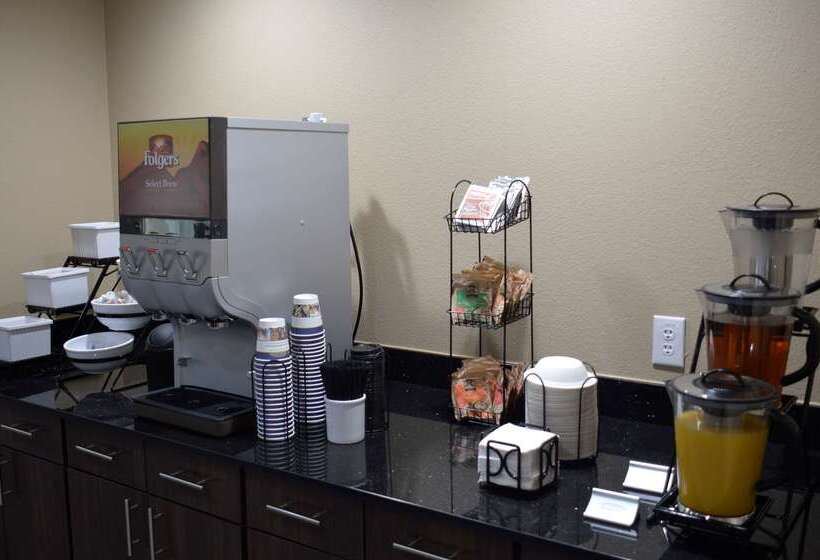 فندق Best Western Plus Elmendorf