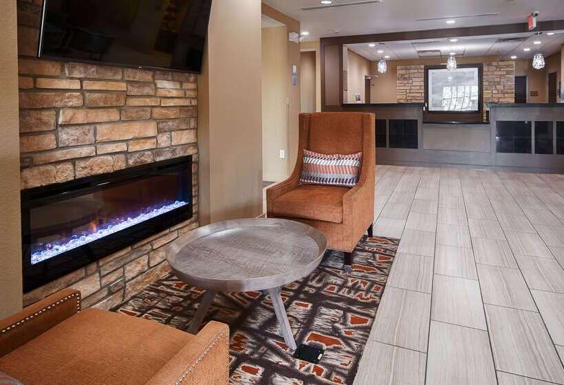 فندق Best Western Plus Elmendorf