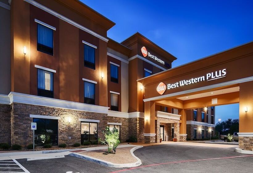فندق Best Western Plus Elmendorf